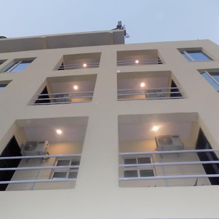 Posh Hotel And Suites Victoria Island Лагос Екстериор снимка