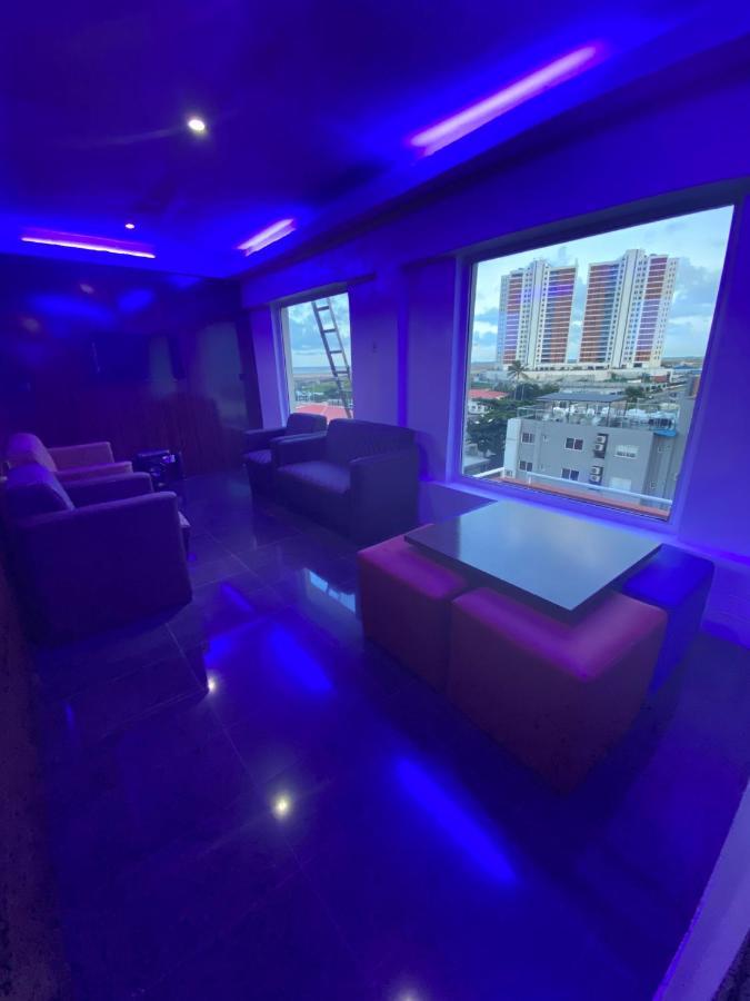 Posh Hotel And Suites Victoria Island Лагос Екстериор снимка