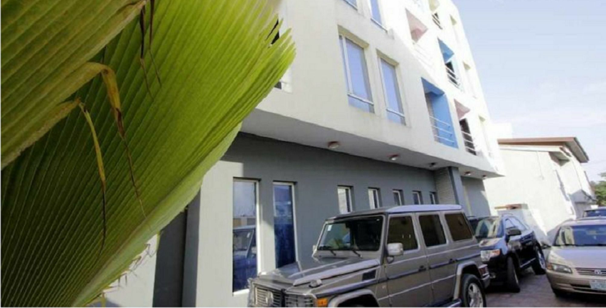 Posh Hotel And Suites Victoria Island Лагос Екстериор снимка