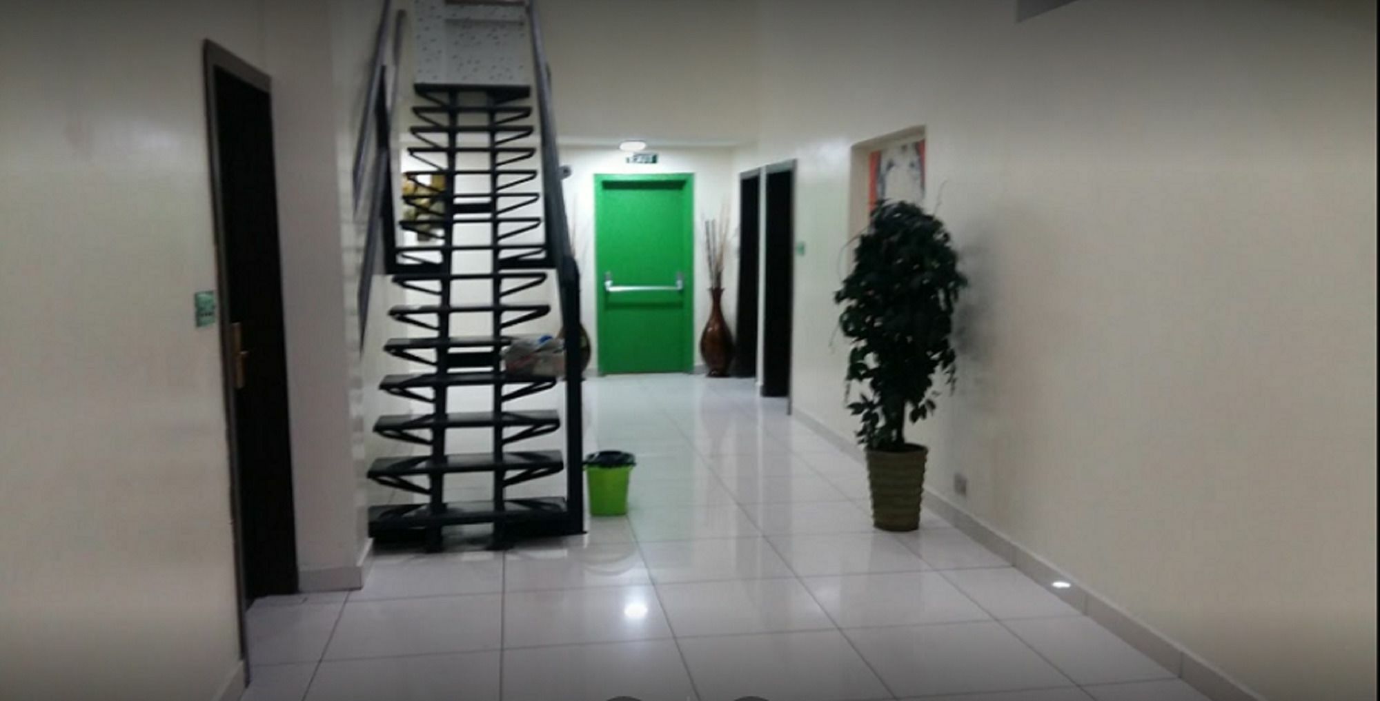 Posh Hotel And Suites Victoria Island Лагос Екстериор снимка