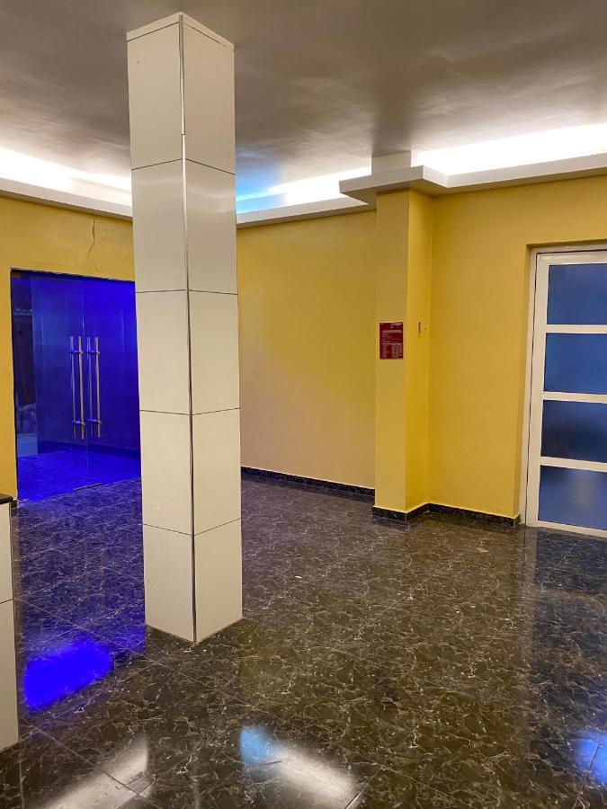 Posh Hotel And Suites Victoria Island Лагос Екстериор снимка