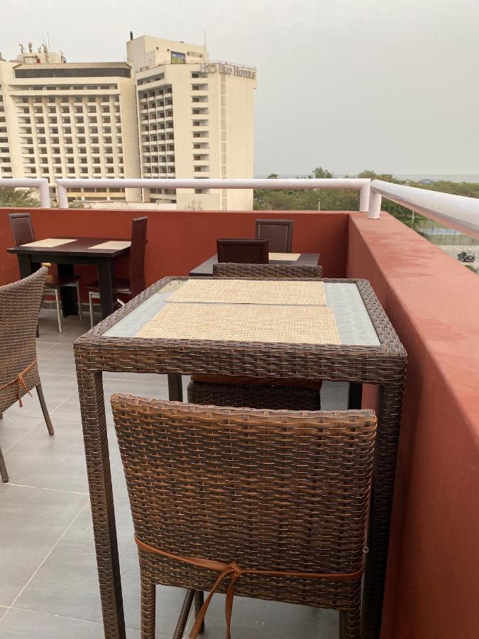 Posh Hotel And Suites Victoria Island Лагос Екстериор снимка